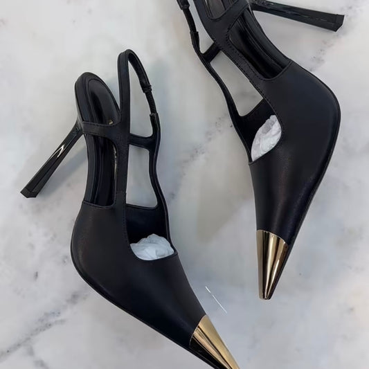 Black Pump w Gold