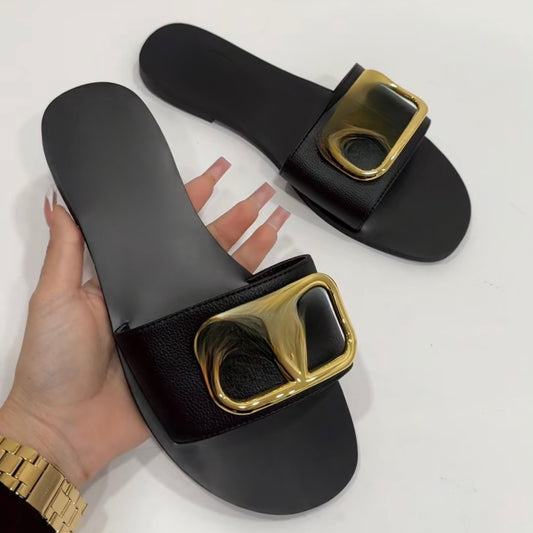 V flat sandals