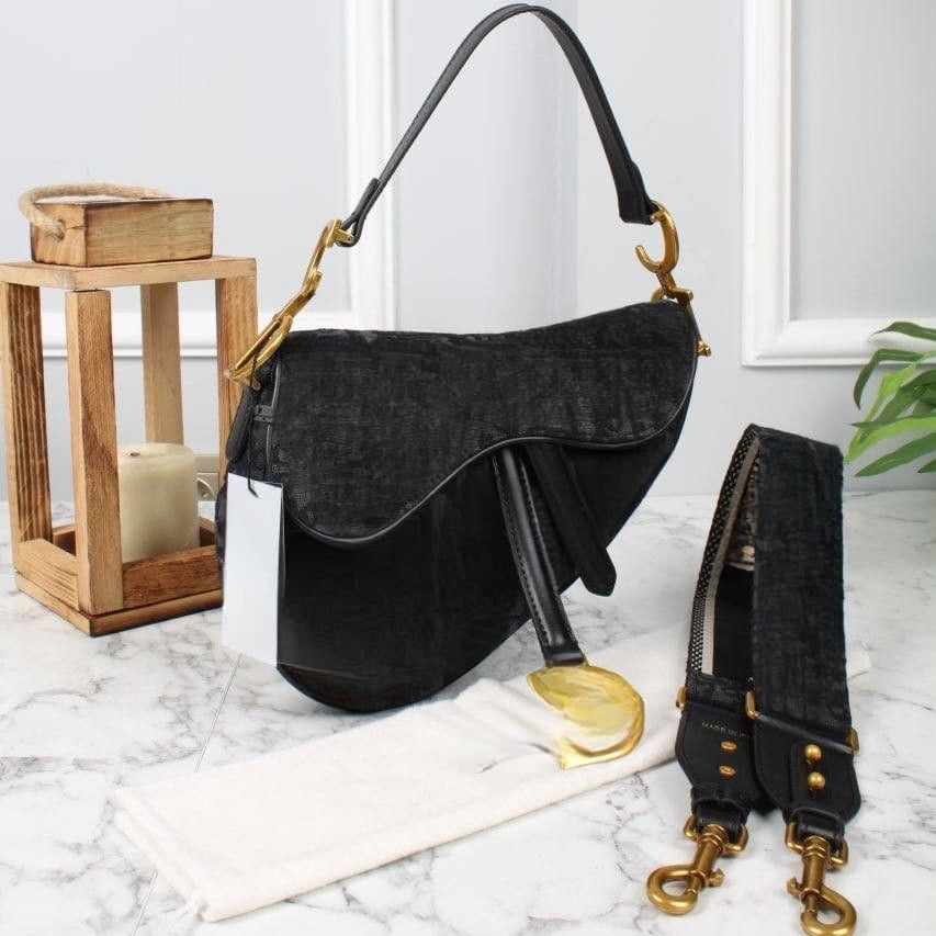 black signature saddle bag